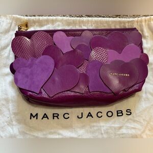 MARC JACOBS Large Heart Leather Clutch in Fuchsia